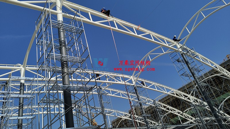 勞動最光榮，致敬一線工作者！