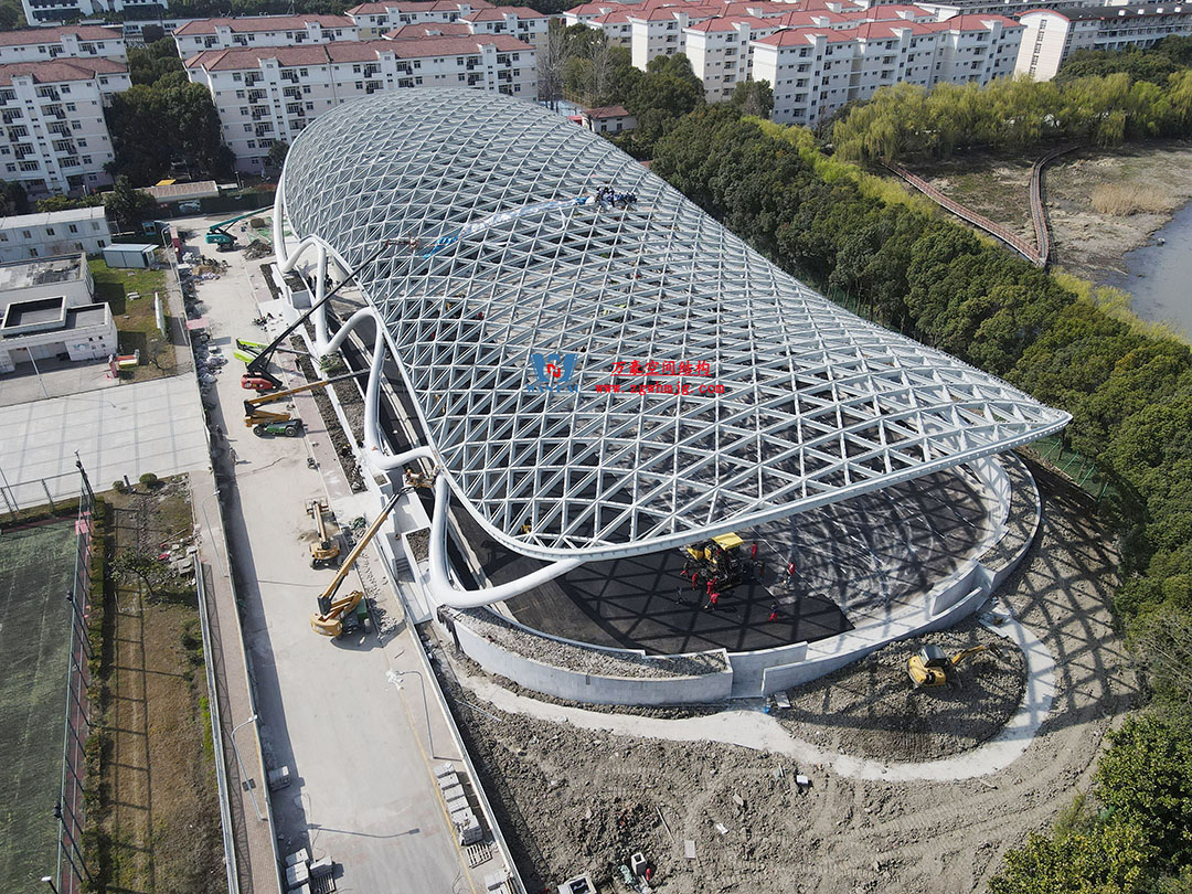 鋼結(jié)構(gòu)雙曲網(wǎng)殼的結(jié)構(gòu)韻律美感 鋼結(jié)構(gòu)雙曲網(wǎng)殼的結(jié)構(gòu)韻律美感