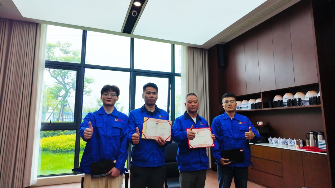 浙江萬豪空間結(jié)構(gòu)集團(tuán)有限公司隆重舉行“匠心傳承·共筑未來”師徒大會(huì)！