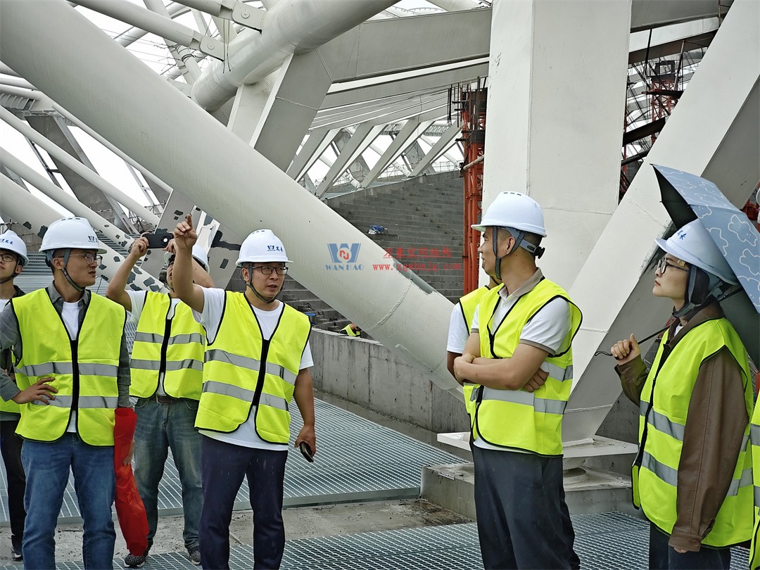 標(biāo)桿引領(lǐng)，智啟未來——萬豪集團(tuán)營銷、設(shè)計(jì)與技術(shù)骨干共赴無錫奧體中心，現(xiàn)場觀摩學(xué)習(xí)解鎖“創(chuàng)新密碼”