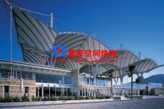 景觀張拉膜結構有哪些性能特點？