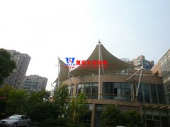 膜結(jié)構(gòu)和傳統(tǒng)結(jié)構(gòu)對(duì)比有哪些優(yōu)勢(shì)？膜結(jié)構(gòu)建筑有哪些突出的特點(diǎn)？