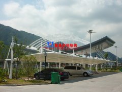 膜結(jié)構(gòu)車棚的隔熱性能如何？怎么增強(qiáng)膜結(jié)構(gòu)車棚隔熱效果？